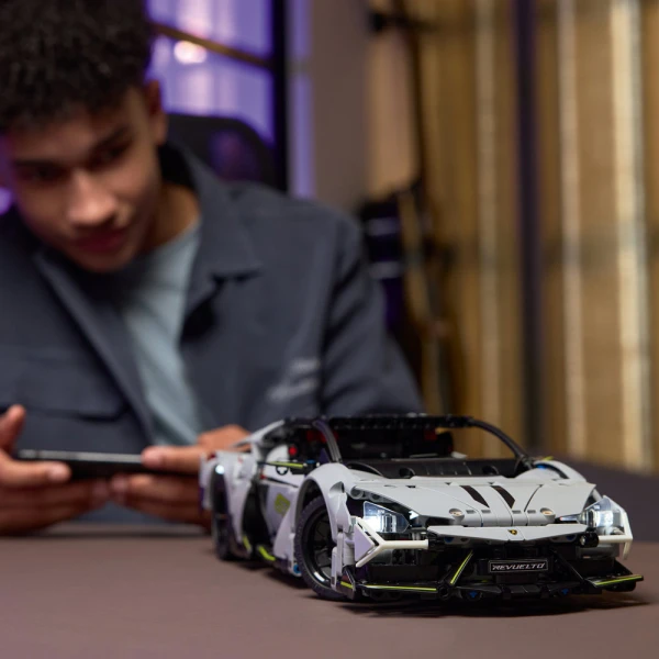 LEGO® TECHNIC SUPER SPORTS ΑΥΤΟΚΙΝΗΤΟ LAMBORGHINI REVUELTO