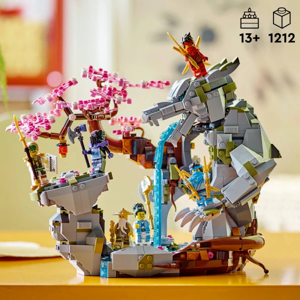 LEGO® NINJAGO® ΠΕΤΡΙΝΟΣ ΒΩΜΟΣ ΔΡΑΚΟΥ