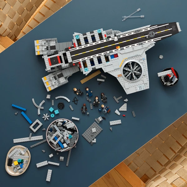 LEGO® MARVEL ΕΛΙΚΟΠΤΕΡΟΦΟΡΟ ΤΗΣ S.H.I.E.L.D.
