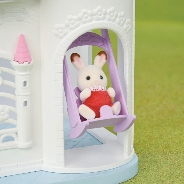 THE SYLVANIAN FAMILIES BABY CASTLE NURSERY