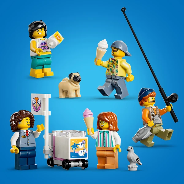 LEGO® CITY TRAINS CLASSIC BEACH STREETCAR