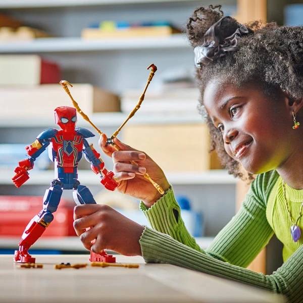 LEGO® MARVEL IRON SPIDER-MAN CONSTRUCTION FIGURE
