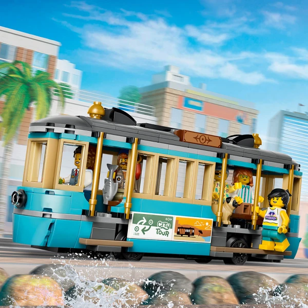 LEGO® CITY TRAINS CLASSIC BEACH STREETCAR