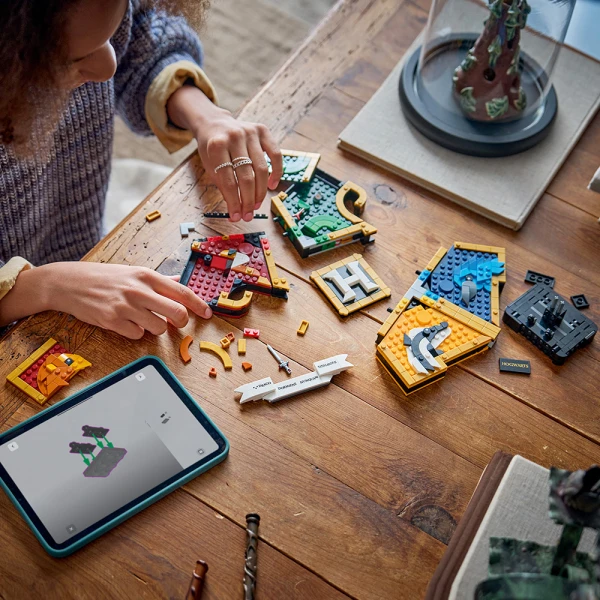 LEGO® HARRY POTTER™ ΕΜΒΛΗΜΑ ΤΟΥ HOGWARTS™