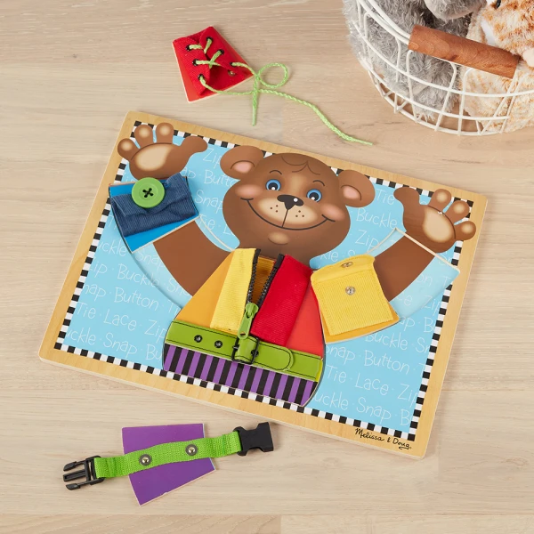 MELISSA & DOUG ΤΟ ΤΡΑΠΕΖΙ ΤΗΣ ΑΡΚΟΥΔΙΤΣΑΣ