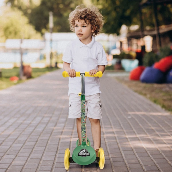 AS ΠΑΙΔΙΚΟ SCOOTER PLUS ΜΕ 3 ΡΟΔΕΣ JURASSIC WORLD ΓΙΑ 3+ ΧΡΟΝΩΝ