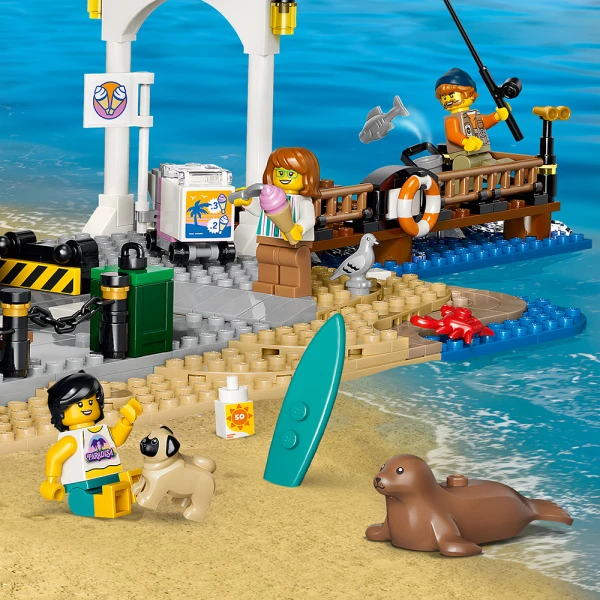 LEGO® CITY TRAINS CLASSIC BEACH STREETCAR