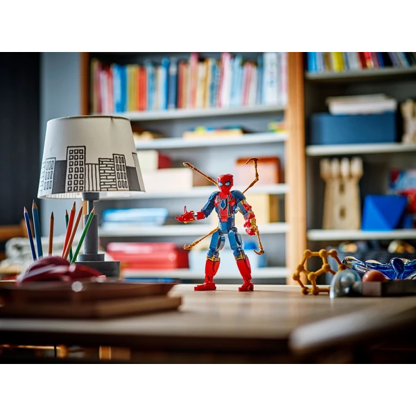 LEGO® MARVEL IRON SPIDER-MAN CONSTRUCTION FIGURE