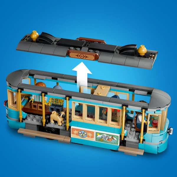 LEGO® CITY TRAINS CLASSIC BEACH STREETCAR