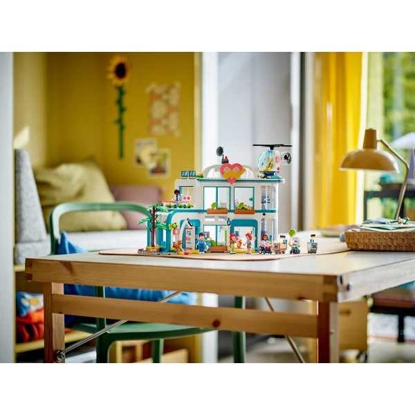 LEGO® FRIENDS ΝΟΣΟΚΟΜΕΙΟ ΤΗΣ ΧΑΡΤΛΕΪΚ ΣΙΤΥ