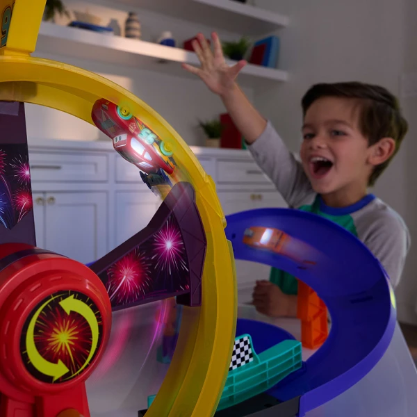 CARS SUPER ΠΙΣΤΑ LIGHT UP