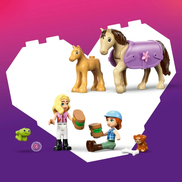 LEGO® FRIENDS HORSE & BABY FOAL TRAILER